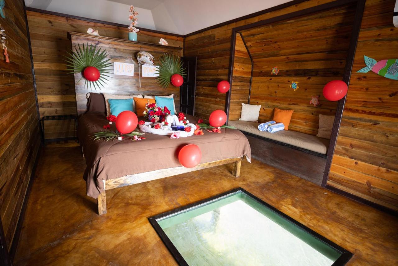 Lina Point Belize Overwater Resort San Pedro  Bagian luar foto