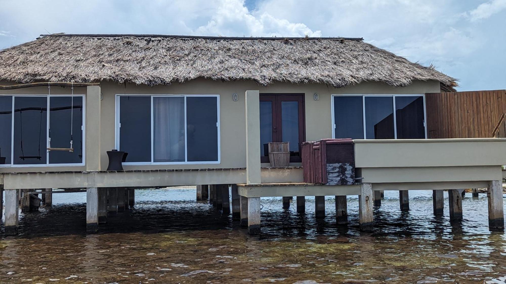 Lina Point Belize Overwater Resort San Pedro  Bagian luar foto
